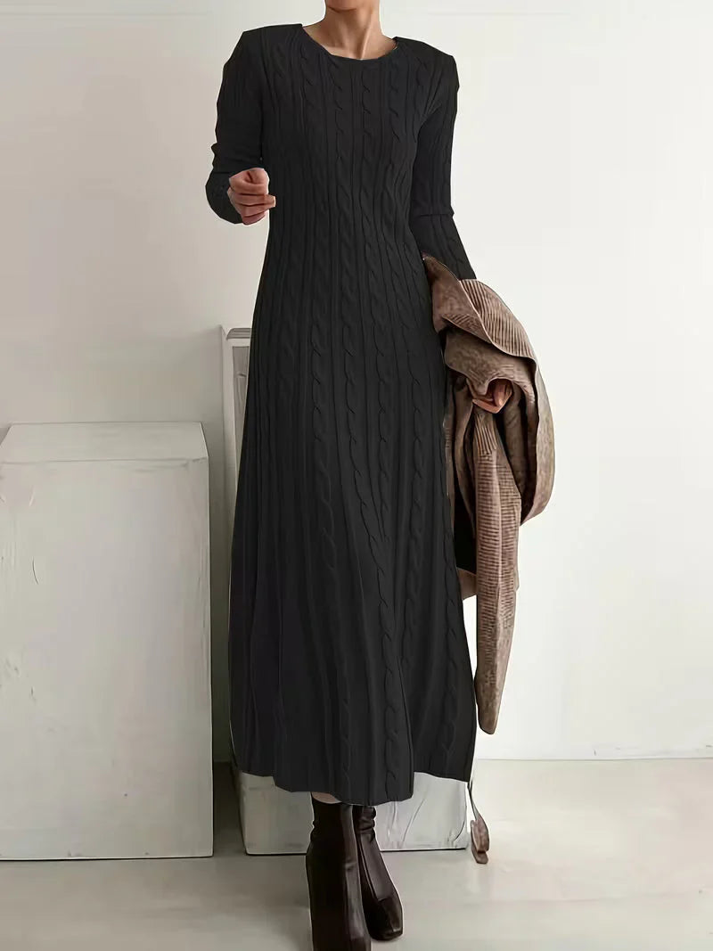 Robe en Maille Chaude à l’Élégance Intemporelle