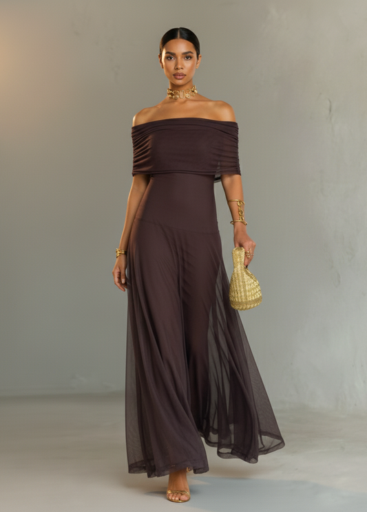 Élégance Sans Effort aux Épaules Dénudées